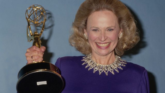 Bonnie Bartlett with her Emmy in 1986