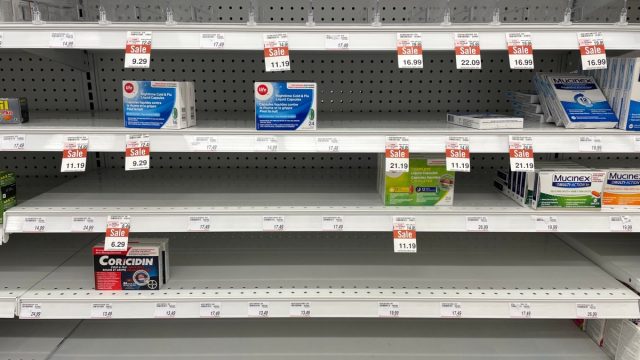 Edmonton,,Canada, ,December,9,,2022:,Empty,Shelves,In,A