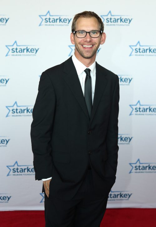 Michael Kutcher at the 2014 Starkey Hearing Foundation "So the World May Hear" Gala