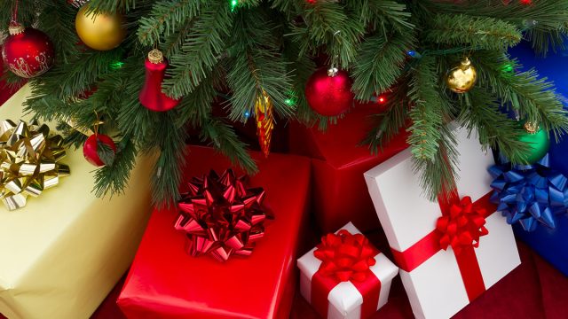 Gifts,Under,Christmas,Tree