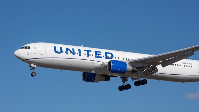 united airlines airplane