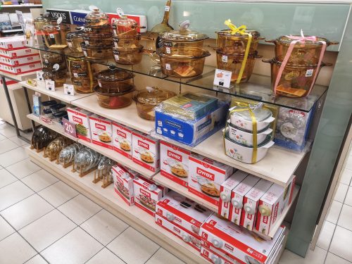 pyrex products on store shelf