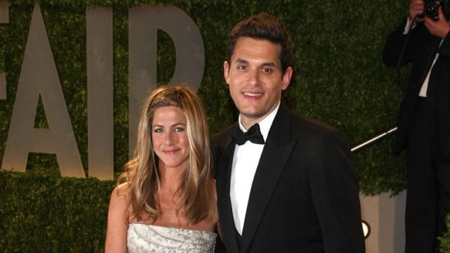 Jennifer Aniston and John Mayer in 2009