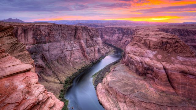 Colorado river at Horseshoe Bend, Page, AZ..