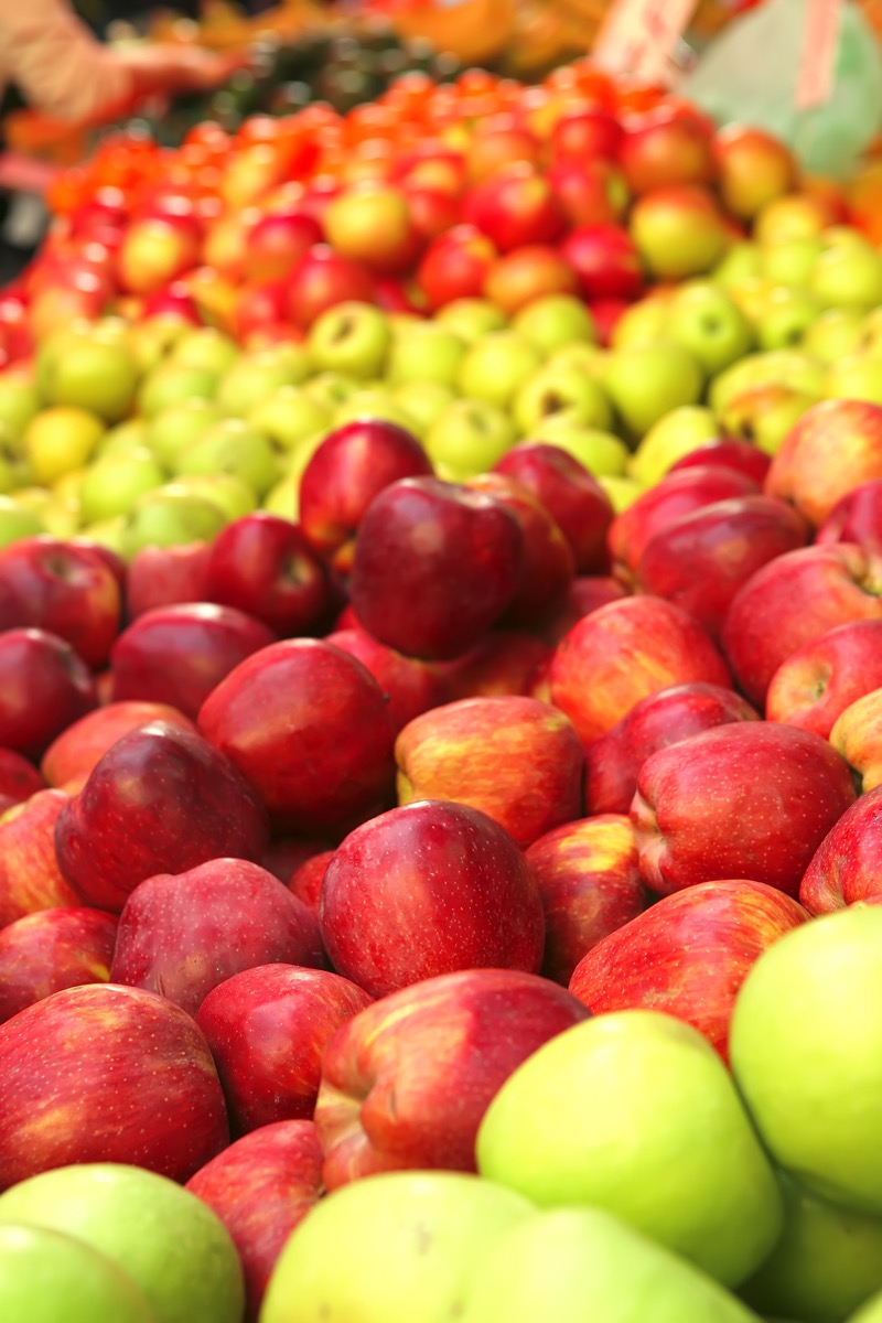 Different types of apples
