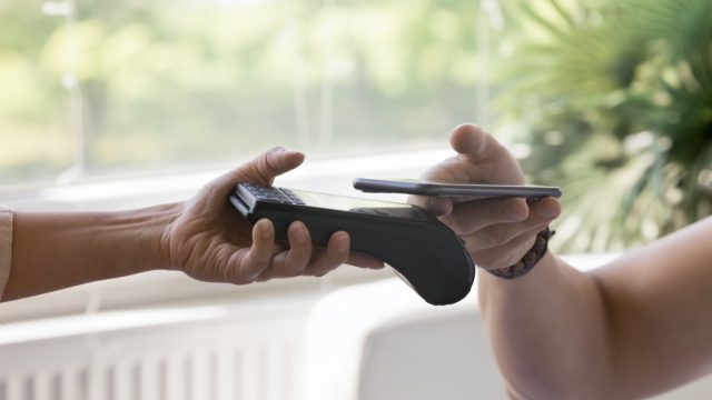 paying with credit card touch payment
