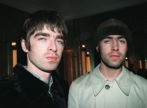 Liam and Noel Gallagher in 1999