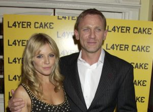 Sienna Miller and Daniel Craig in 2004