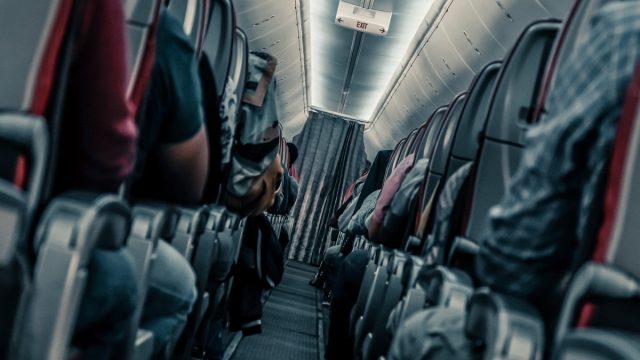 plane hitting turbulence