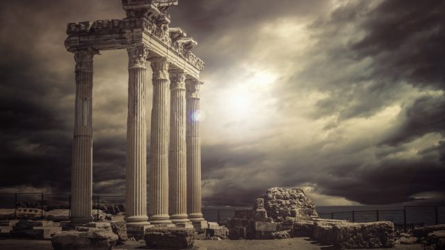 ruins of the apollo temple in turkey
