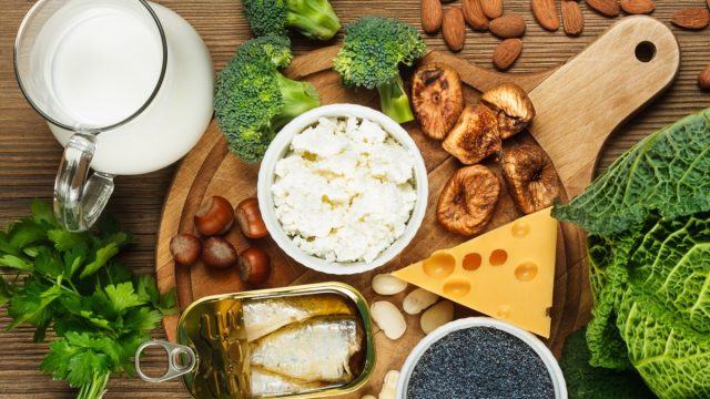 Foods,Rich,In,Calcium,Such,As,Sardines,,Bean,,Dried,Figs,
