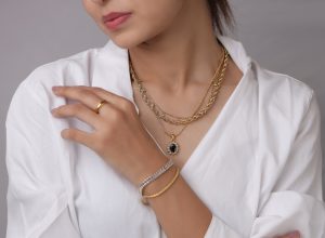 Diamond necklace with model, silver gold diamond necklace for girls
