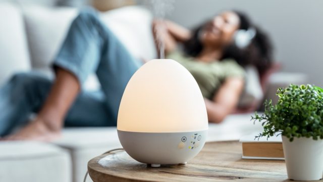 diffuser with relaxing essential oils