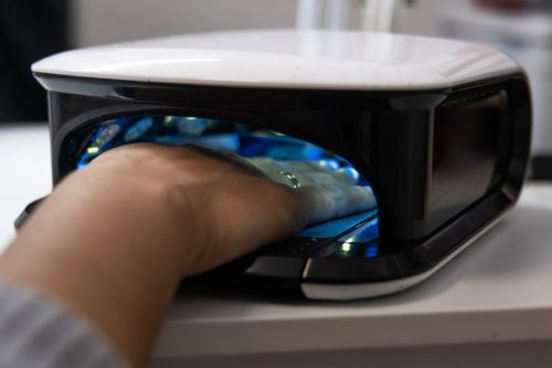curing gel manicure