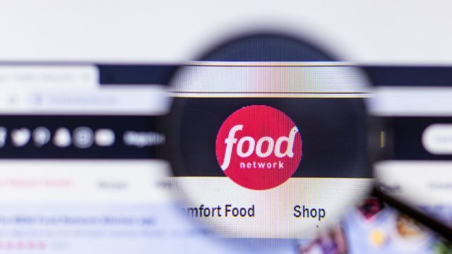 Food Network Fans Are Fed Up: “I Miss There Being Actual Cooking Shows”