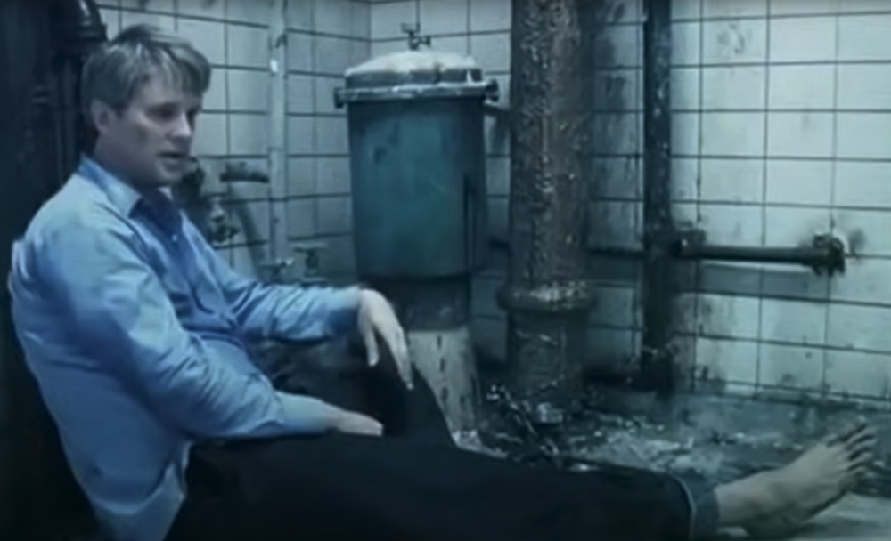 Cary Elwes in Saw