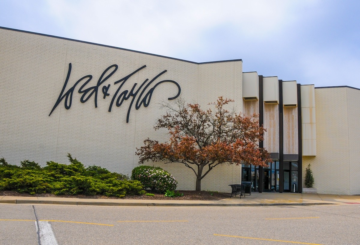 The exterior of a Lord & Taylor store