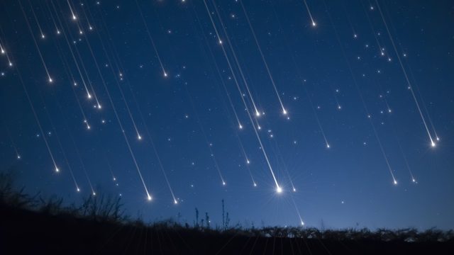 You Can See Up to 30 Meteors Per Hour In the Night Sky This Week—Here's How
