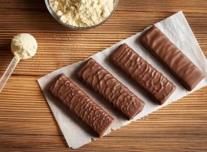 Scientists Just Invented a Protein Bar That Helps You Lose Weight Without Cutting Calories