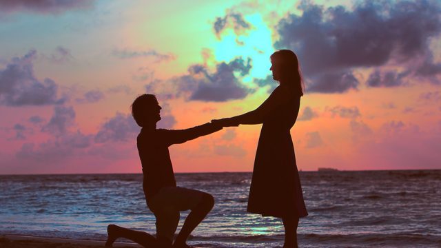 proposal tips shadow of man down on one knee proposal to woman at sunset, craziest things brides and grooms have ever done